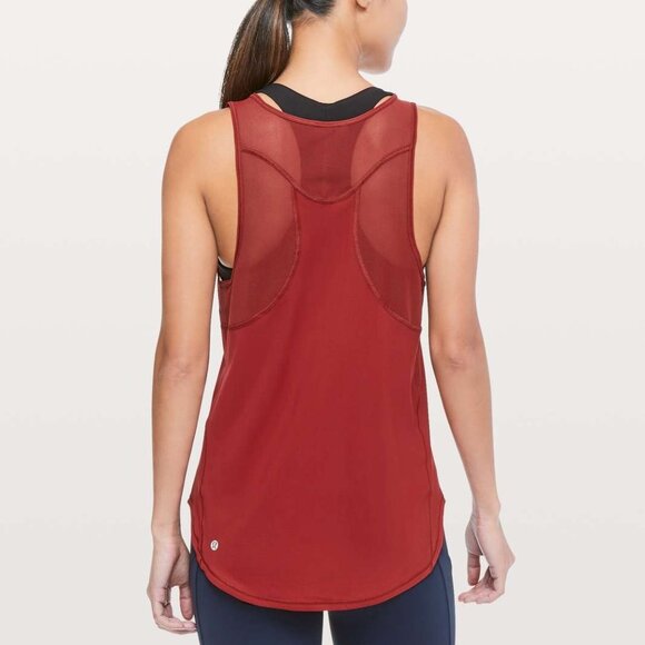 EUC Lululemon Sculpt Tank II in Dark Sport Red Size 8 - Picture 2 of 11